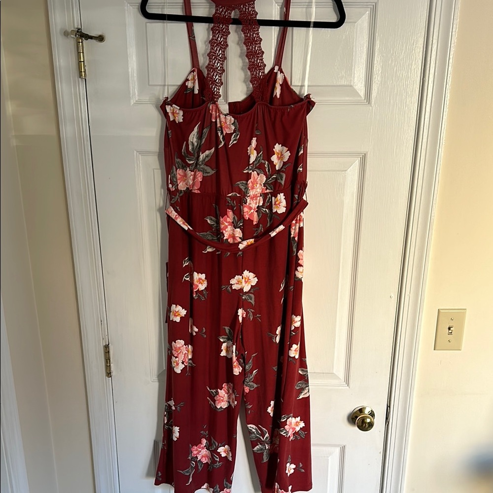Maroon Floral Cropped jumpsuit: Size XL - Picture 5 of 5